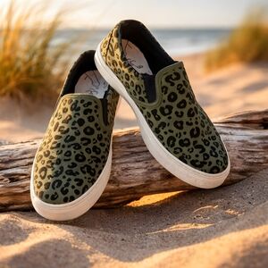 New RipNDip Green Leopard Slip Ons Lord Nermal Cat Size 7